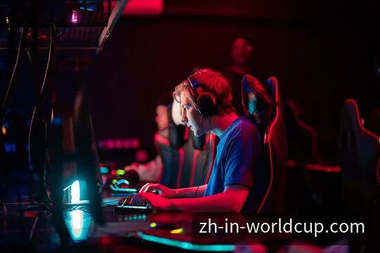 英雄联盟全球总决赛赛前分析与战术观察场景